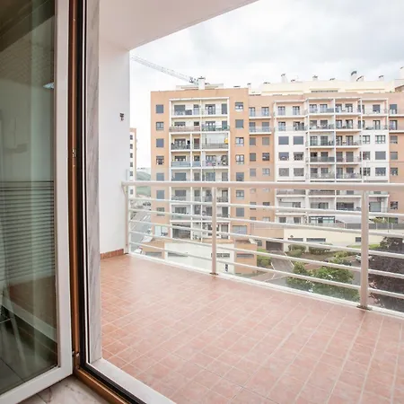 Lägenhet Modern 2-bedroom Flat In Odivelas