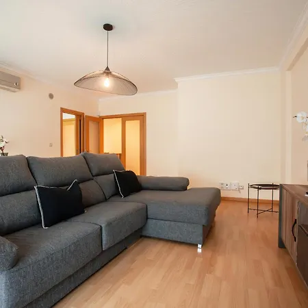 Modern 2-bedroom Flat In Odivelas * Lisboa
