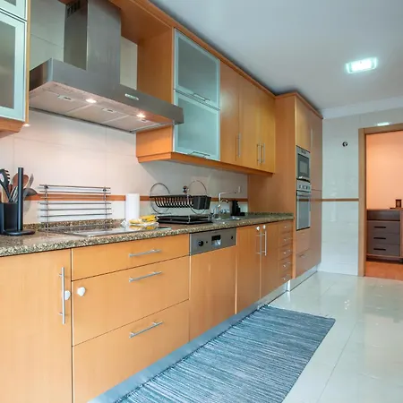 Modern 2-bedroom Flat In Odivelas Lägenhet Lisboa