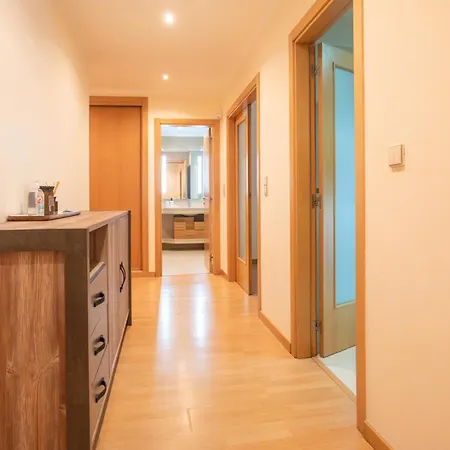 Modern 2-bedroom Flat In Odivelas Lägenhet Lisboa